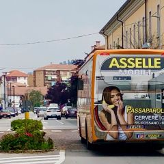 Pubblicità dinamica autobus Bra